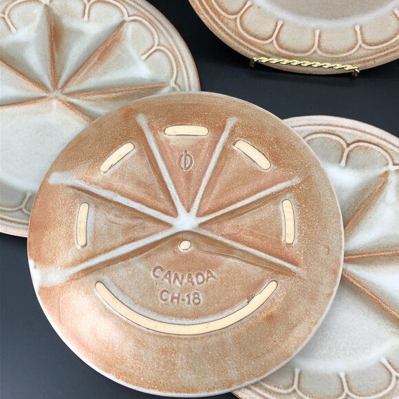 Beauce Ceramic Neutral Fondue Plates Set of 4 Handmade Ceramic Divided Dish - Picture 7 of 12